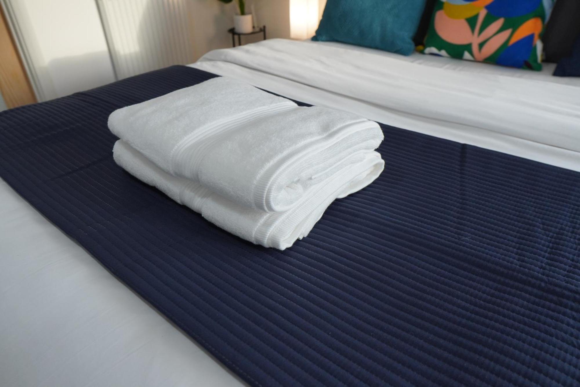 Luxury Rooms - Pick A Room - Free Parking & Kitchen Access, Near Etihad Stadium, The Coop Live & Piccadilly Station, Manchester Exterior photo