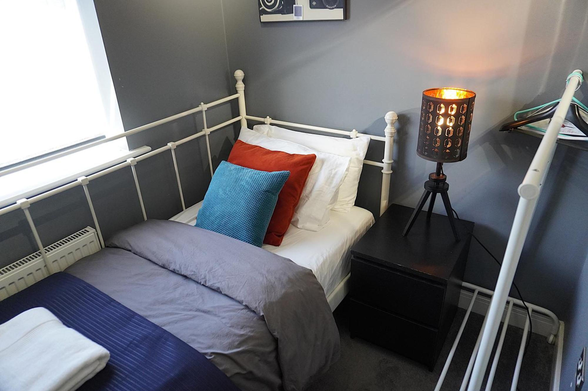 Luxury Rooms - Pick A Room - Free Parking & Kitchen Access, Near Etihad Stadium, The Coop Live & Piccadilly Station, Manchester Exterior photo