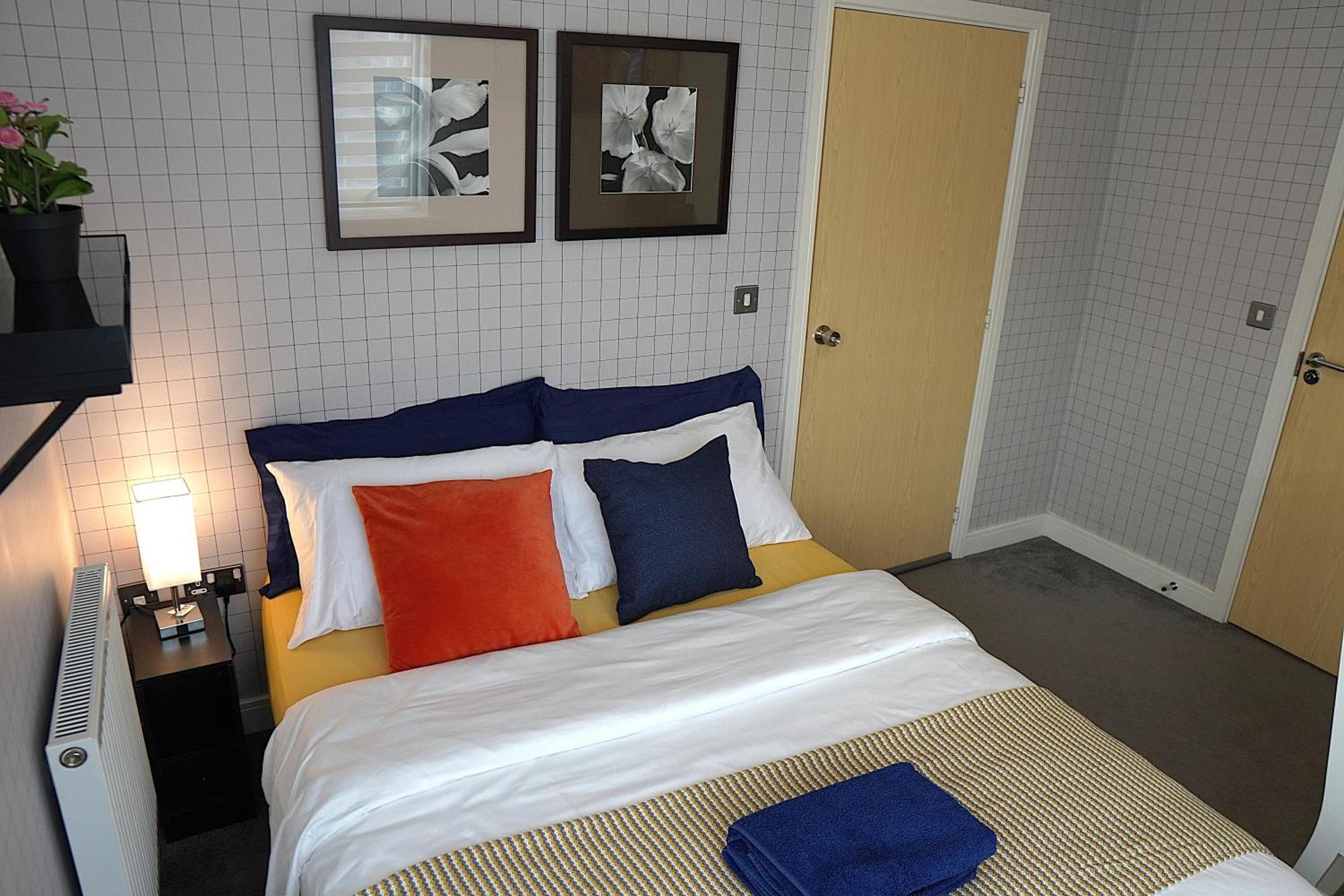 Luxury Rooms - Pick A Room - Free Parking & Kitchen Access, Near Etihad Stadium, The Coop Live & Piccadilly Station, Manchester Exterior photo